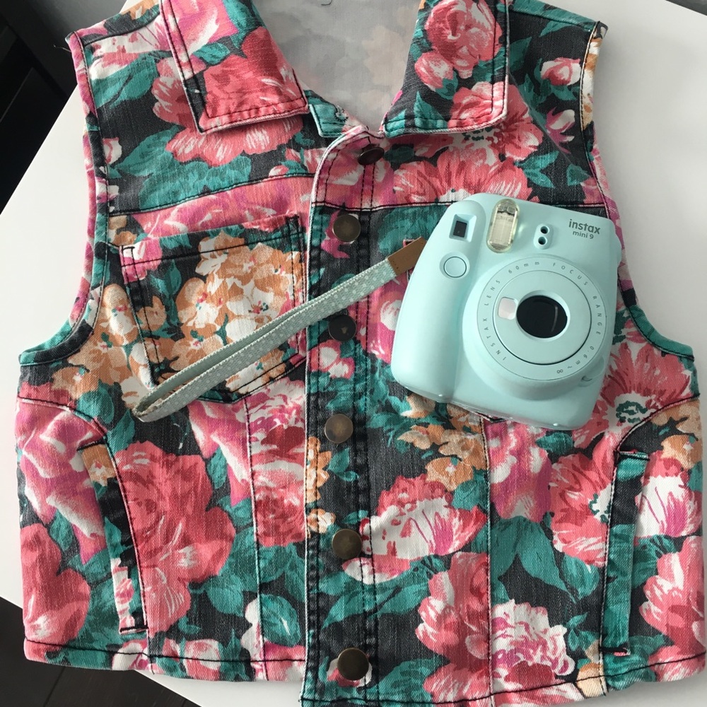 Floral Jean Vest 🌺